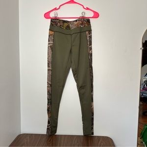 She Outdoor Camo Leggings